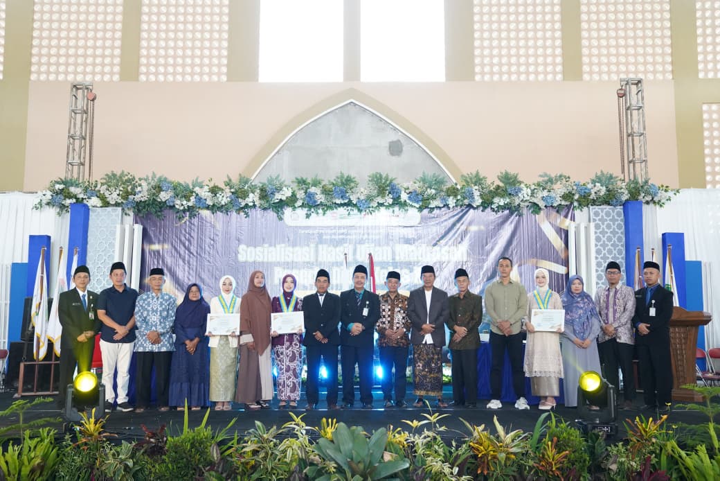 Sosialisasi Hasil Ujian Madrasah dan Penyerahan Siswa Kelas XII MAN Temanggung Tahun Ajaran 2025/2026