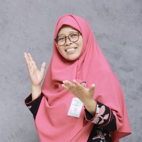 SRI YUNIATI, S.Pd.